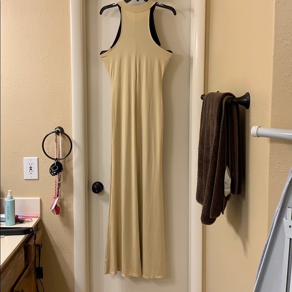 Gown - Picture 2 of 2